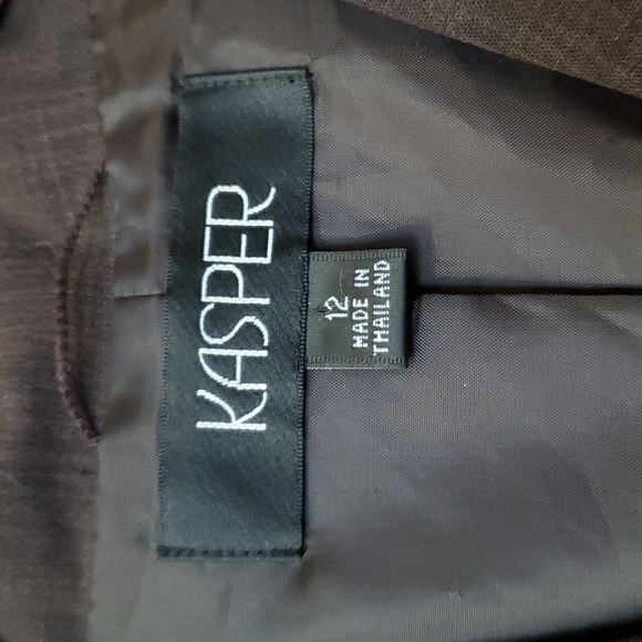 Kasper 3 -Button Blaze - Picture 3 of 5